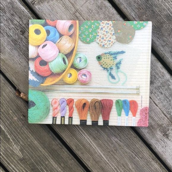 - Vintage Readers Digest Complete Guide Needlework - Picture 2 of 6